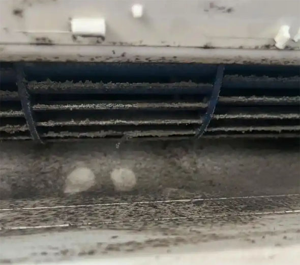 韶关市空调吹的风有股烧焦味是怎么回事